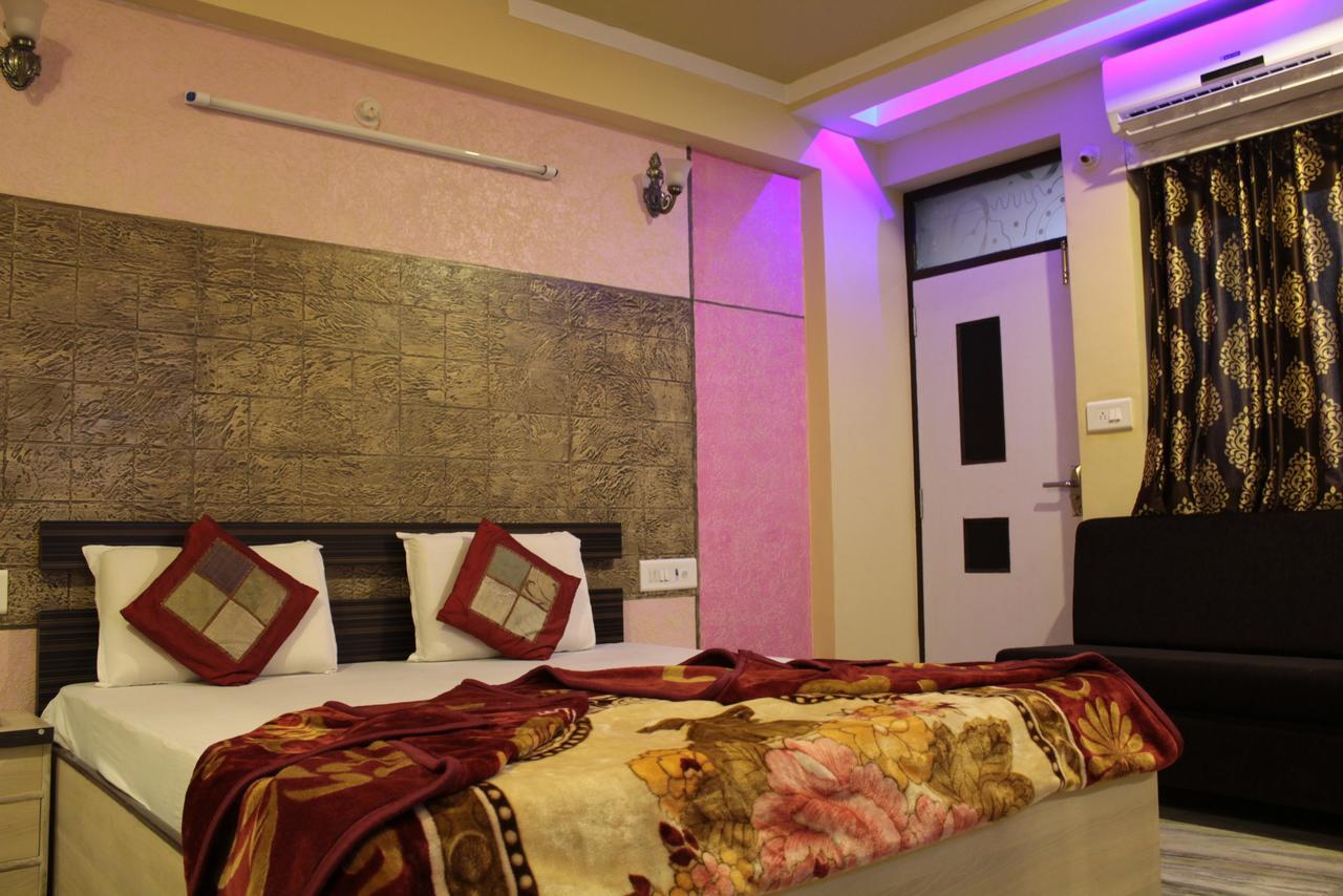 Hotel Kingdom Palace Udaipur Room photo
